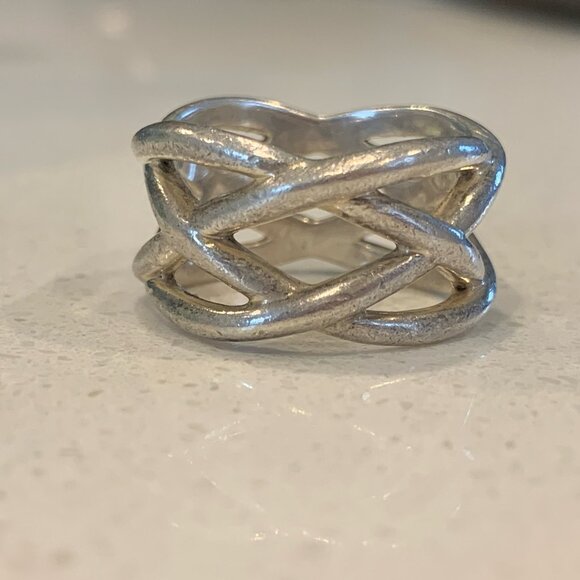 Tiffany & Vo. Vintage Crisscross  Ring. - Picture 3 of 9